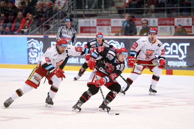 Ice Hockey. TipSport Extraliga. Ocelari Trinec - Mountfield Hradec Kralove. 02.04.2018