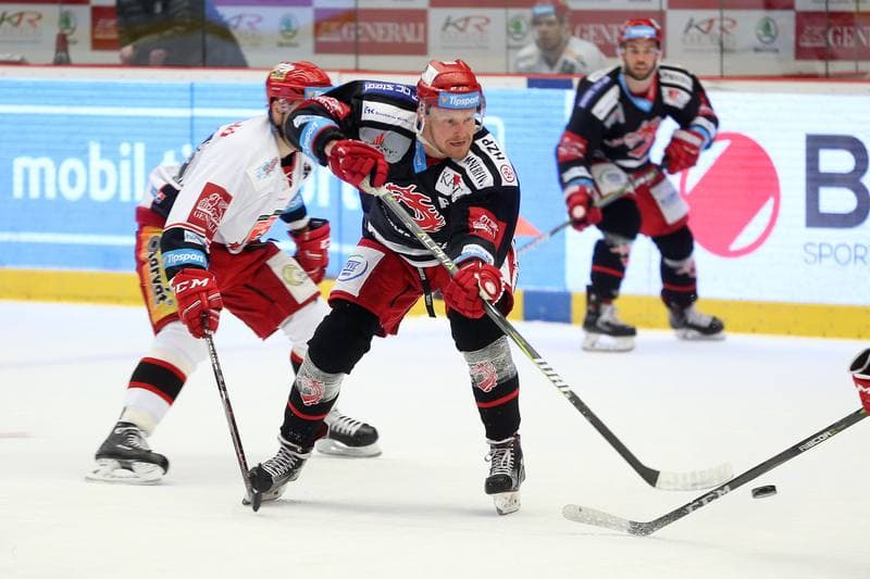 Ice Hockey. TipSport Extraliga. Ocelari Trinec - Mountfield Hradec Kralove. 02.04.2018