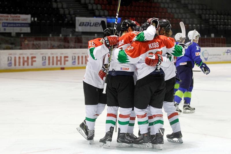 Ice Hockey. U20 World Championship Division 1B. Slovenia - Hungary. 12.12.2018