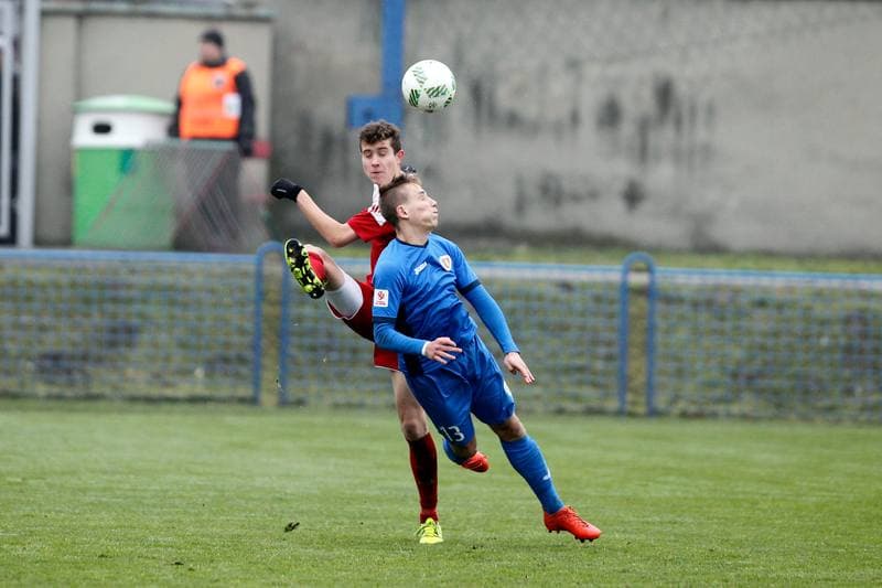Football. Centralna Liga Juniorow. Piast Gliwice - Gornik Zabrze. 26.11.2016