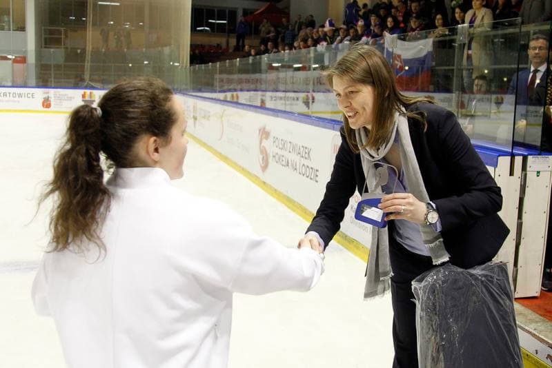 Ice Hockey. Women's World Championship. China - Poland. 14.04.2017
