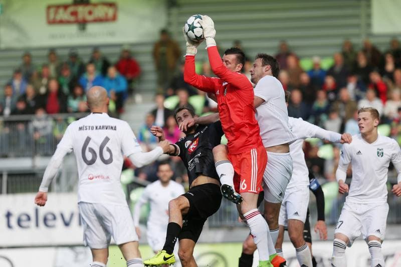 Football. ePojisteni.cz 1 liga. MFK Karvina - FC Hradec Kralove. 30.04.2017