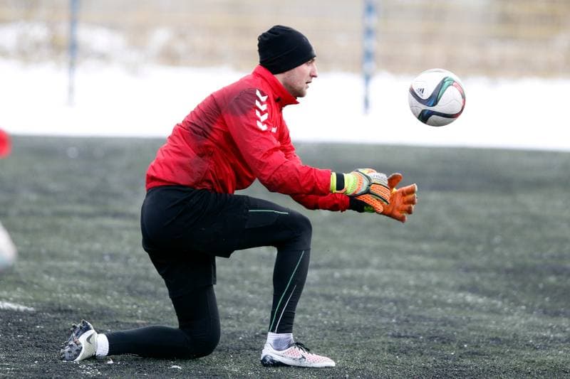 Football. GKS Tychy. Training. 06.01.2017