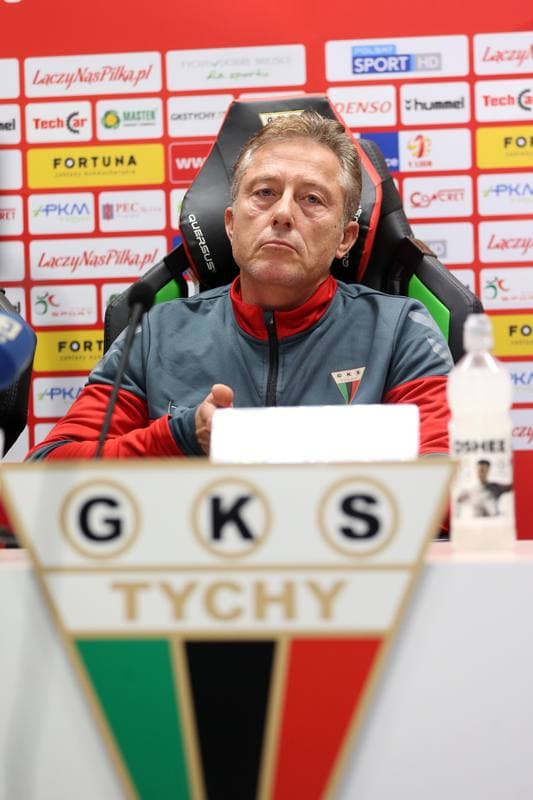 Football. GKS Tychy. Press Conference. 11.10.2017
