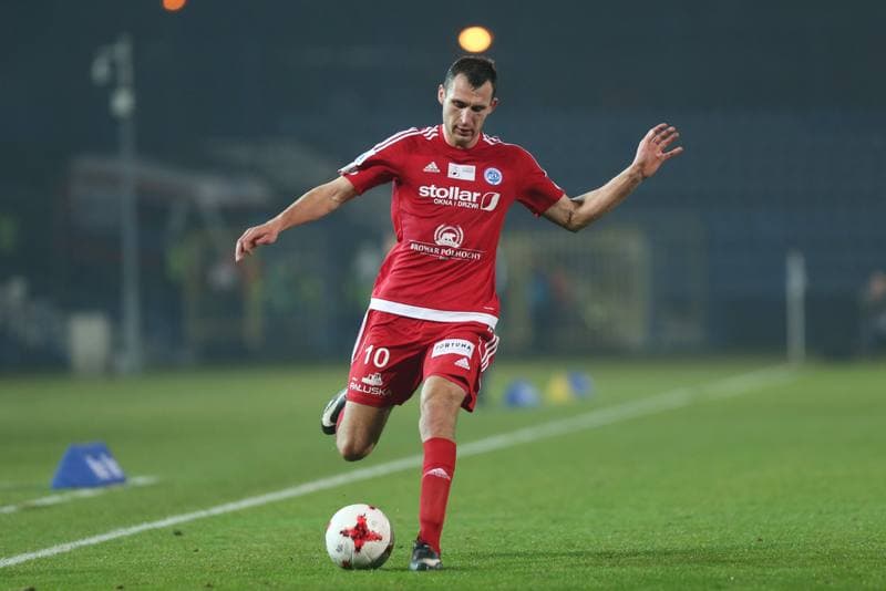 Football. Nice I Liga. Ruch Chorzow - Wigry Suwalki. 22.11.2017