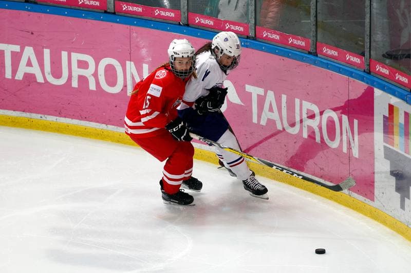 Ice Hockey. Women's U18. Poland - France. 03.01.2018