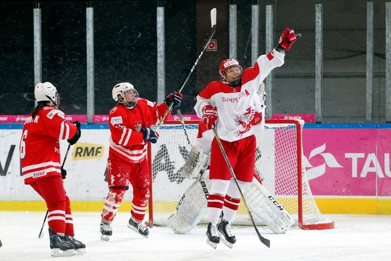 Ice Hockey. Women's U18 World Championship Division 1B. Poland - Denmark. 09.01.2018