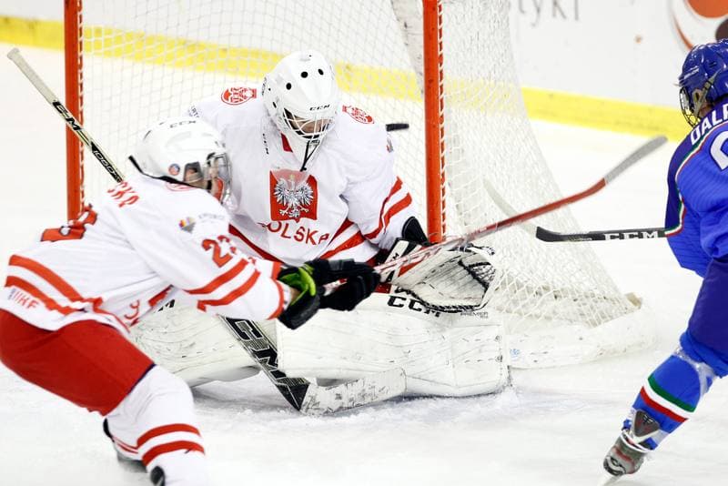 Ice Hockey. Women's World Championship. Poland - Italy. 11.04.2017