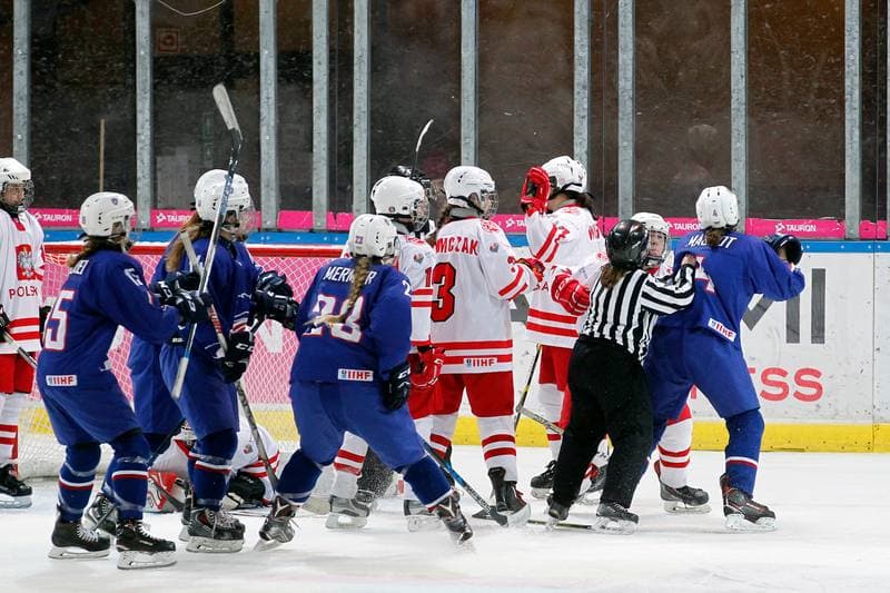 Ice Hockey. Women's U18 World Championship Division 1B. Poland - France. 11.01.2018