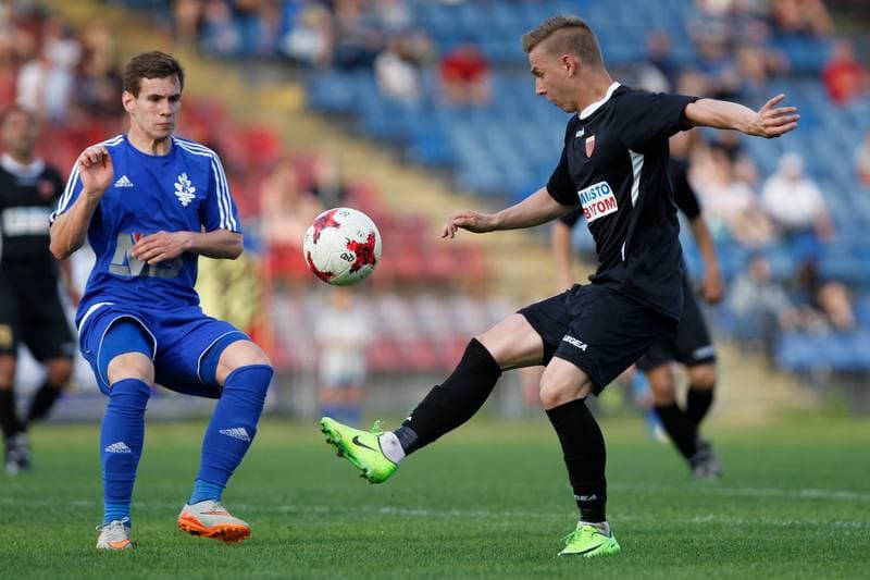 Football. Haiz IV Liga. Polonia Bytom - Dab Gaszowice. 01.05.2018