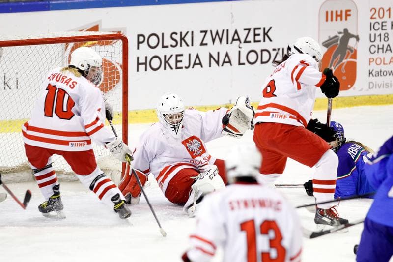 Ice Hockey. U18 Women's World Championship. Poland - Italy. 12.01.2017
