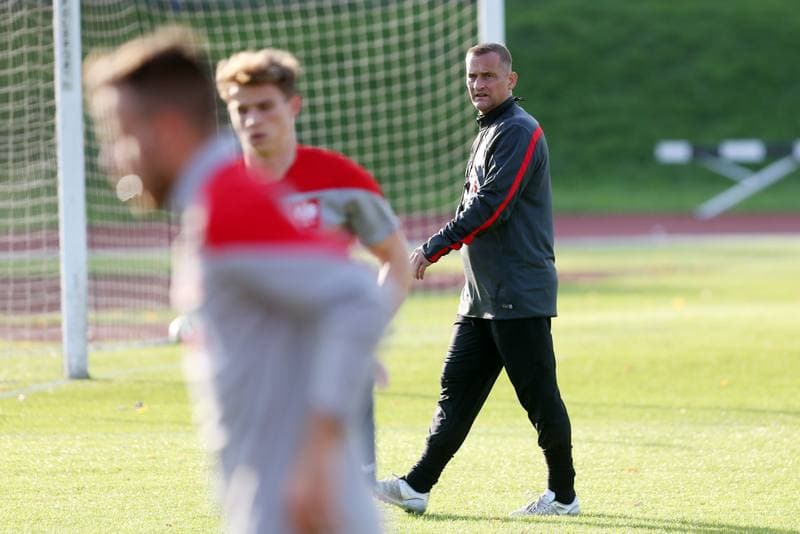 Football. Poland U19. Training. 02.10.2017