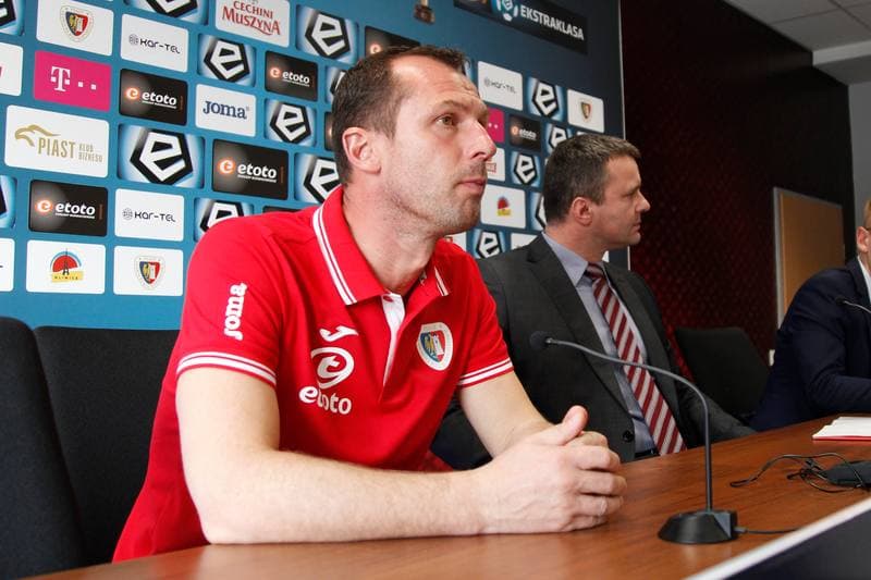 Football. Piast Gliwice. Press Conference. 10.02.2017