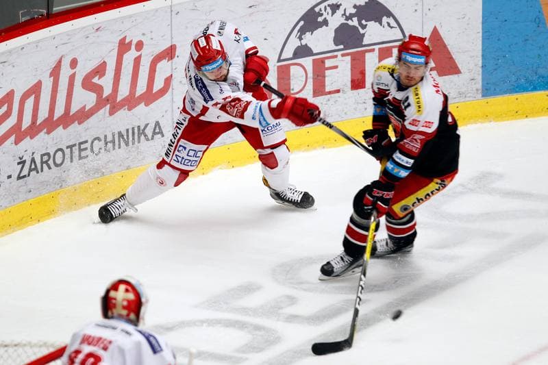 Ice Hockey. Tipsport Extraliga. Ocelari Trinec - Mounfield Hradec Kralove. 26.02.2017
