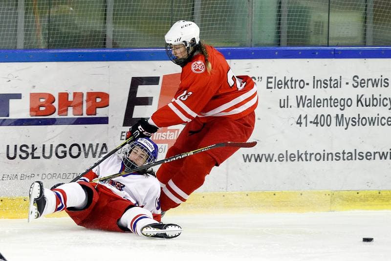 Ice Hockey. Women's U18 Olympic Hopes Tournament. Poland - Czech Republic. 15.12.2017
