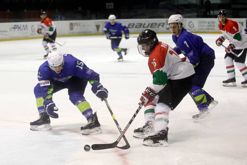 Ice Hockey. U20 World Championship Division 1B. Slovenia - Hungary. 12.12.2018