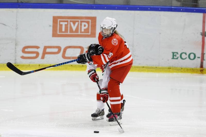 Ice Hockey. Women's U18 Olympic Hopes Tournament. Poland - Hungary. 17.12.2017