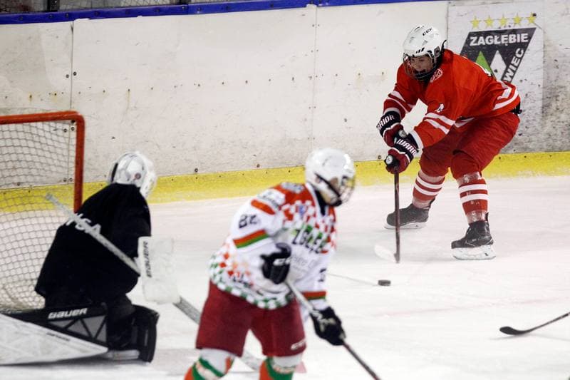 Ice Hockey. Slaska Liga Mlodzikow. UKS Zaglebie Sosnowiec - Reprezentacja Polski Kobiet. 18.10.2018