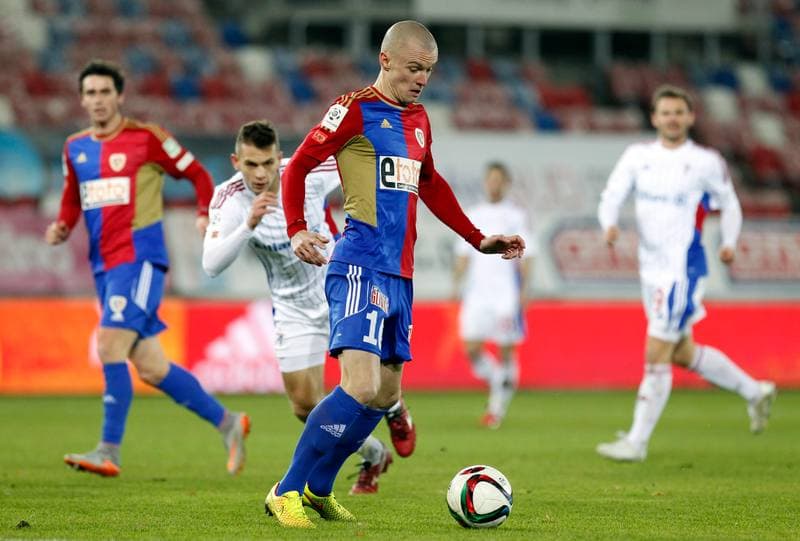 Football. PKO BP Ekstraklasa. Gornik Zabrze - Piast Gliwice. 01.12.2015