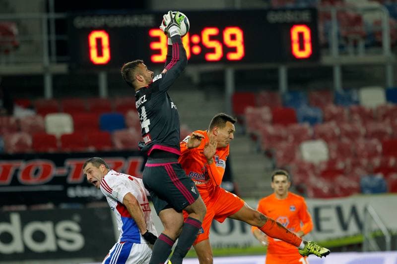 Football. PKO BP Ekstraklasa. Gornik Zabrze - Termalica Bruk-Bet Nieciecza. 12.12.2015