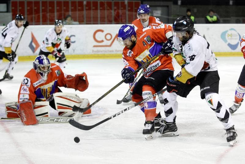 Ice Hockey. Polska Hokej Liga. GKS Tychy - Weglokoks Kraj Polonia Bytom. 02.01.2019