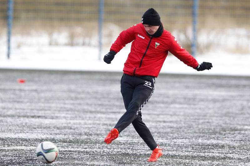 Football. GKS Tychy. Training. 06.01.2017