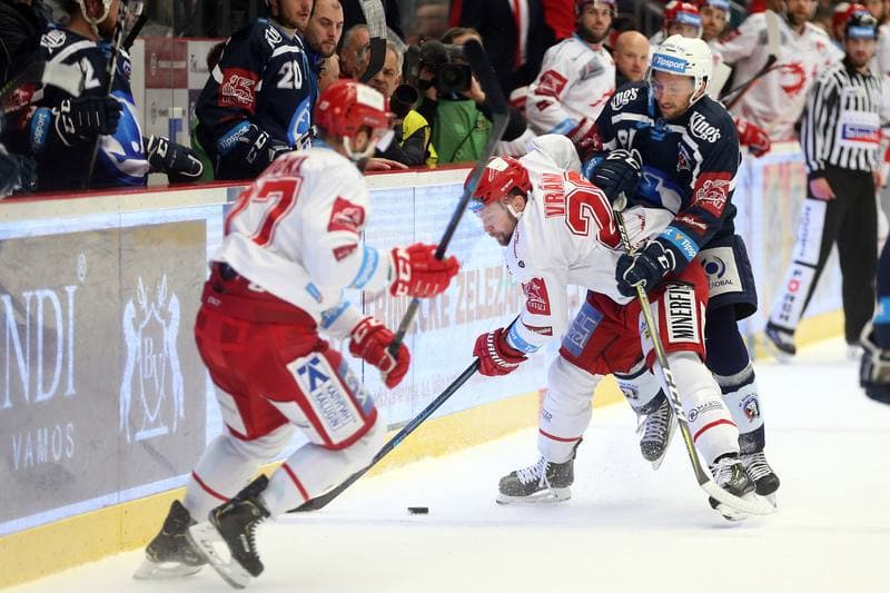 Ice Hockey. Tipsport Extraliga. Ocelari Trinec - Skoda Plzen. 15.04.2019