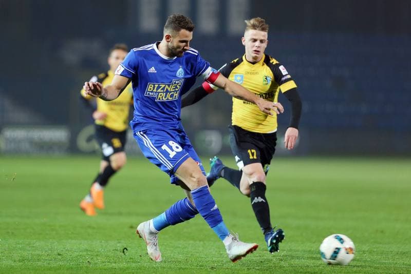 Football. II Liga. Ruch Chorzow - Siarka Tarnobrzeg. 10.11.2018