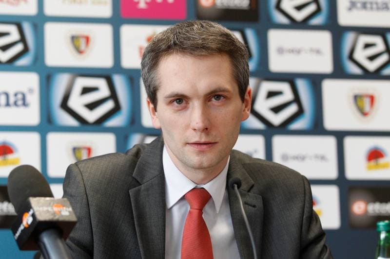 Football. Piast Gliwice. Press Conference. 21.03.2017