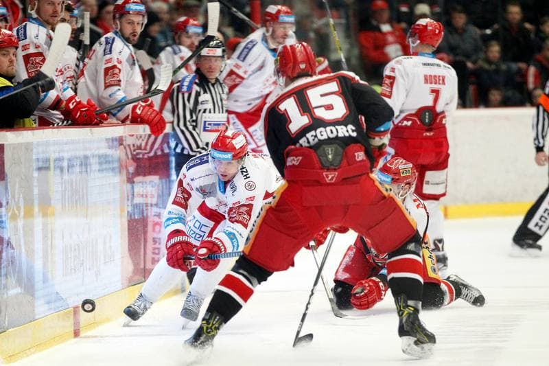 Ice Hockey. Tipsport Extraliga. Ocelari Trinec - Mounfield Hradec Kralove. 26.02.2017