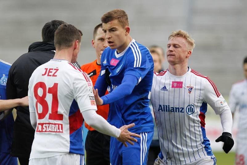 Football. T-Mobile Ekstraklasa. Gornik Zabrze - Ruch Chorzow. 23.08.2013