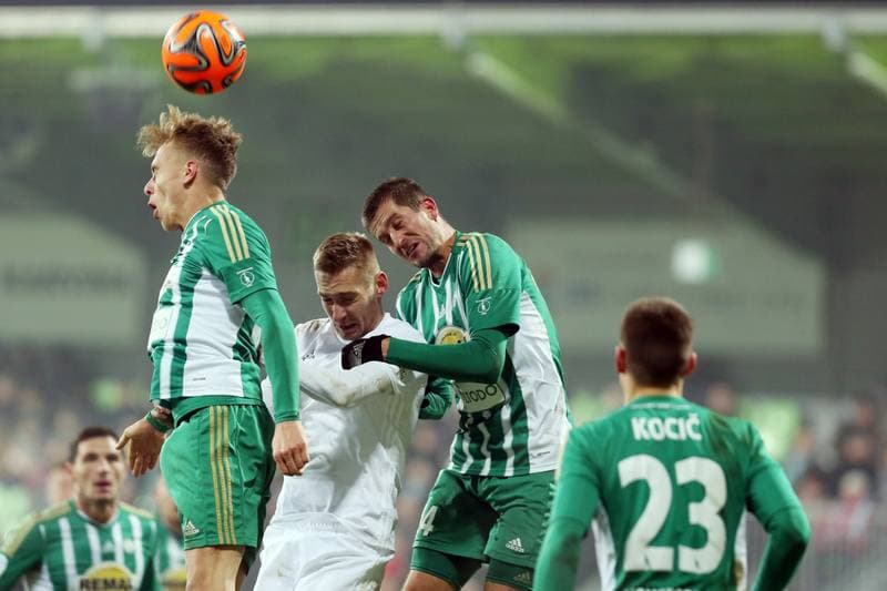 Football. Het Liga. MFK Karvina - Bohemians 1905. 02.12.2017