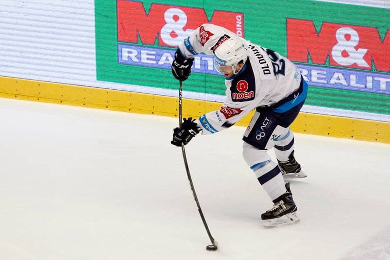 Ice Hockey. Tipsport Extraliga. Ocelari Trinec - Pirati Chomutov. 05.01.2018