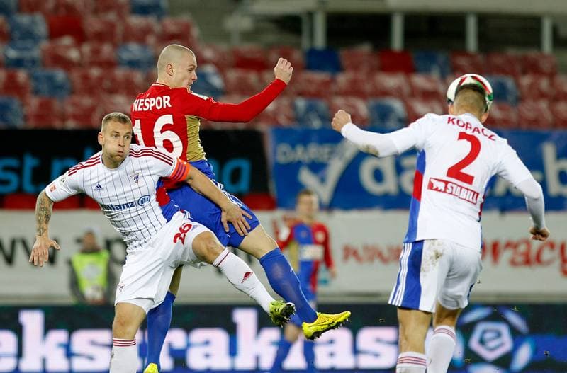 Football. PKO BP Ekstraklasa. Gornik Zabrze - Piast Gliwice. 01.12.2015