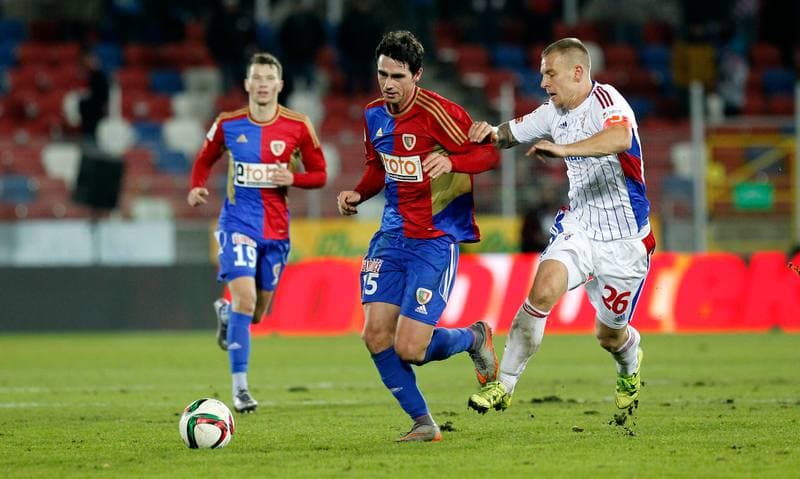 Football. PKO BP Ekstraklasa. Gornik Zabrze - Piast Gliwice. 01.12.2015