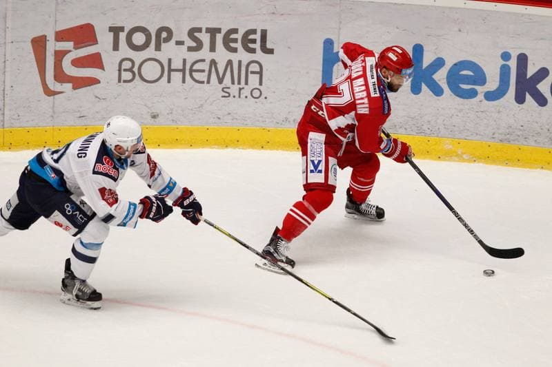 Ice Hockey. Tipsport Extraliga. Ocelari Trinec - Pirati Chomutov. 05.01.2018
