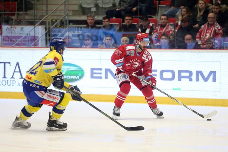 Ice Hockey. Tipsport Extraliga. Ocelari Trinec - Aukro Berani Zlin. 06.02.2018