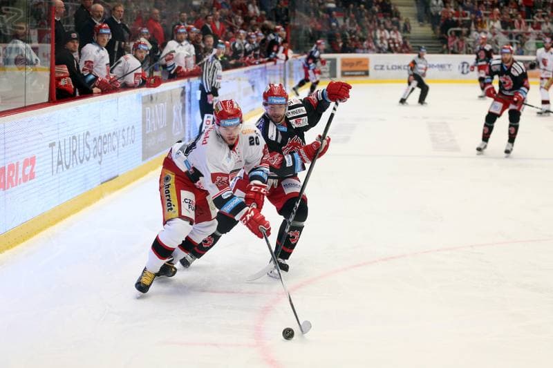 Ice Hockey. TipSport Extraliga. Ocelari Trinec - Mountfield Hradec Kralove. 03.04.2018