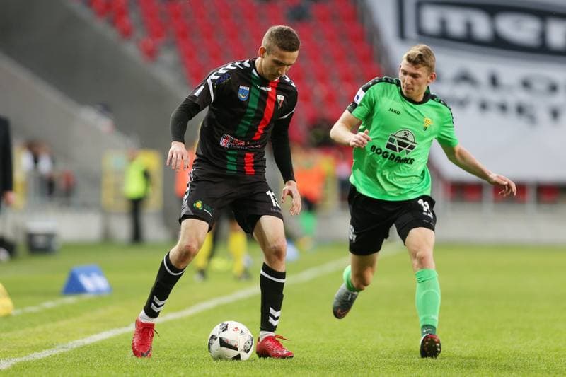 Football. Nice I Liga. GKS Tychy - Gornik Leczna. 20.04.2018