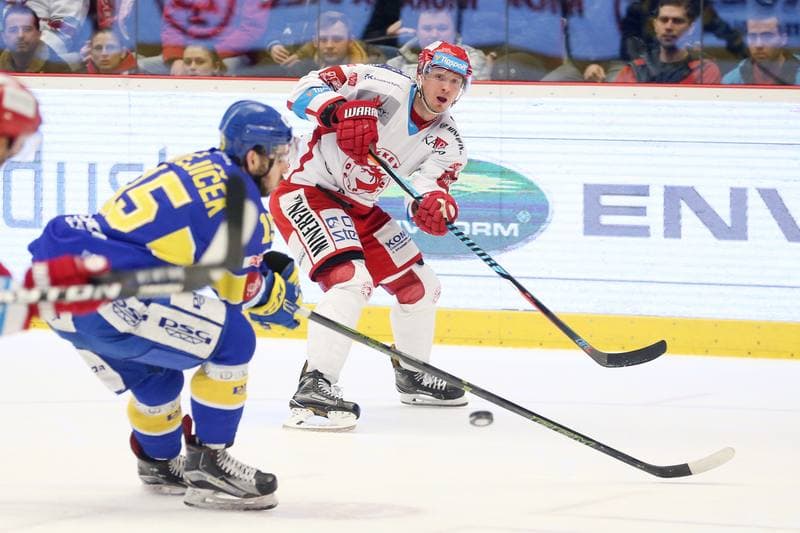 Ice Hockey. Tipsport Extraliga. Ocelari Trinec - PSG Zlin. 19.02.2017