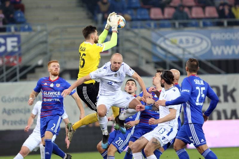 Football. PKO BP Ekstraklasa. Piast Gliwice - Lech Poznan. 15.02.2019