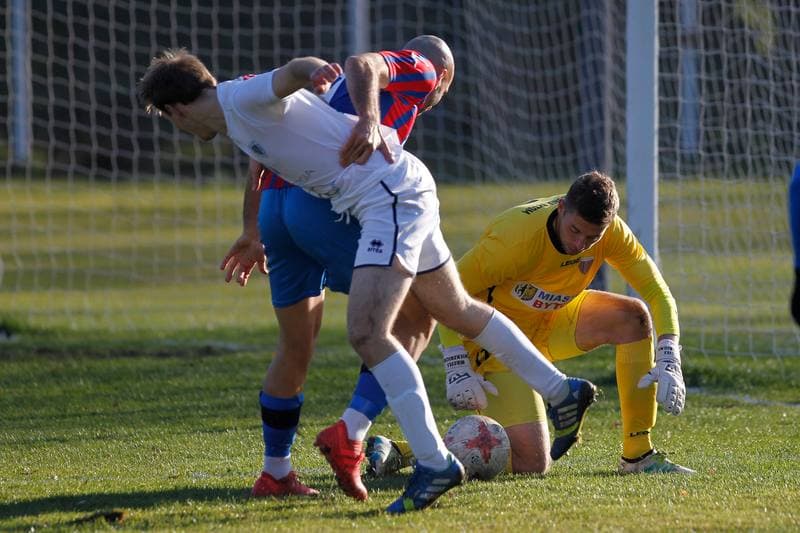 Football. Haiz IV Liga. Polonia Bytom - Slask Swietochlowice. 17.11.2018
