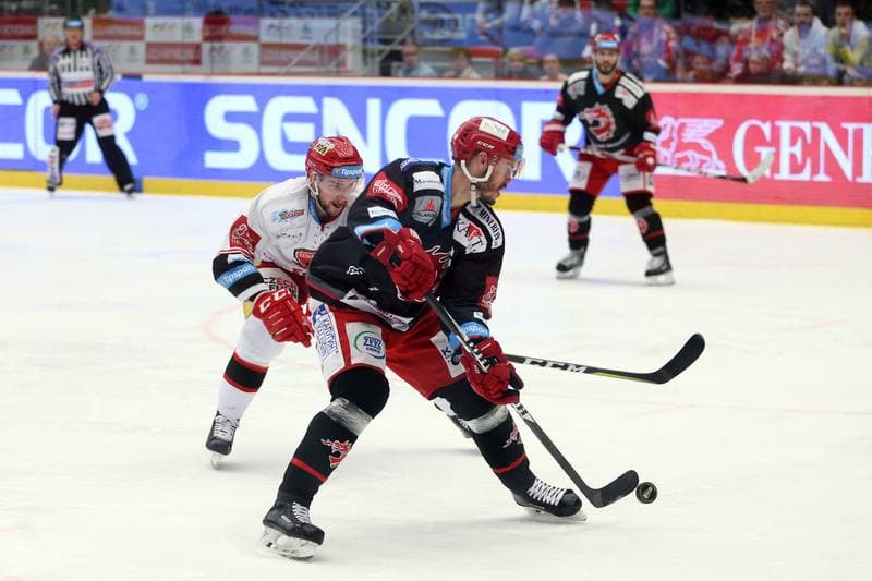 Ice Hockey. TipSport Extraliga. Ocelari Trinec - Mountfield Hradec Kralove. 03.04.2018