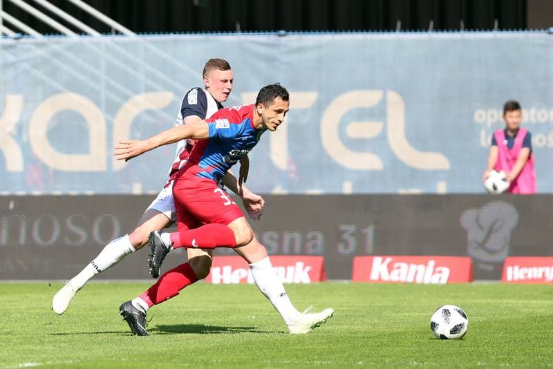 Football. Lotto Ekstraklasa. Piast Gliwice - Pogon Szczecin. 21.04.2018