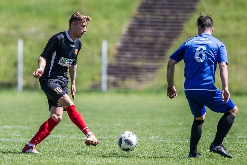 Football. Haiz IV Liga. Polonia Bytom - MKS Myszkow. 01.05.2019
