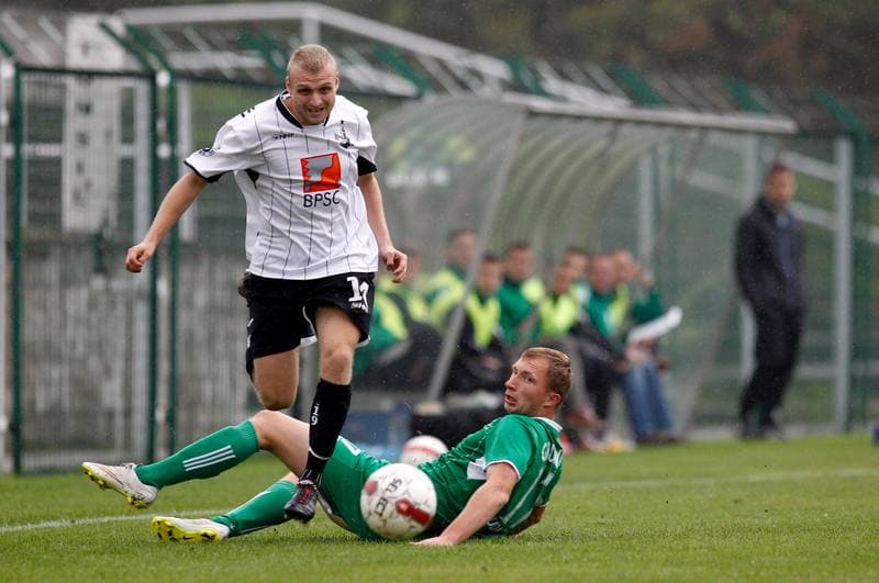 Football. III Liga Opolsko Slaska. Grunwald Ruda Slaska - Szombierki Bytom. 09.05.2015