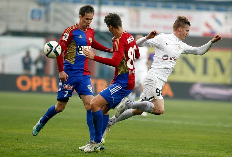 Football. PKO BP Ekstraklasa. Piast Gliwice - Zaglebie Lubin. 31.10.2015