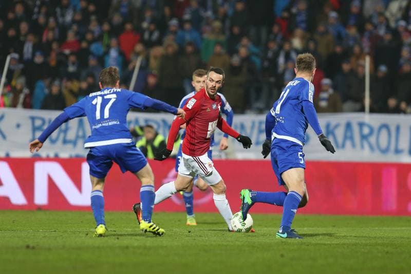 Football. Lotto Ekstraklasa. Ruch Chorzow - Wisla Krakow. 16.12.2016