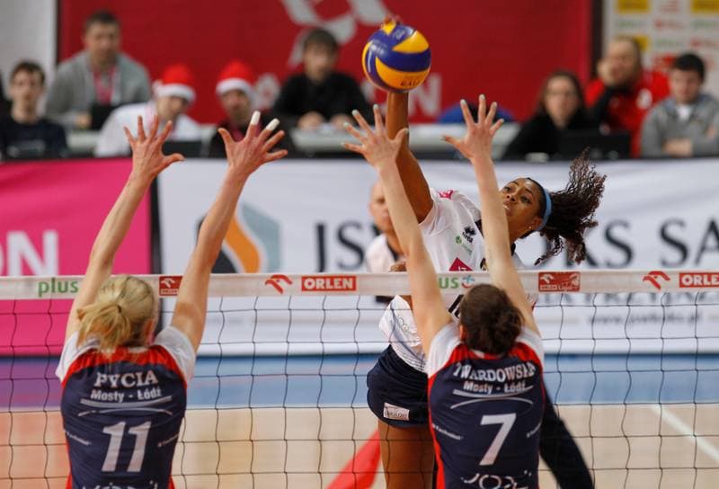 Volleyball. Orlen Liga. MKS Dabrowa Gornicza - Budowlani Lodz. 07.12.2015