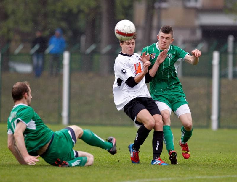 Football. III Liga Opolsko Slaska. Grunwald Ruda Slaska - Szombierki Bytom. 09.05.2015